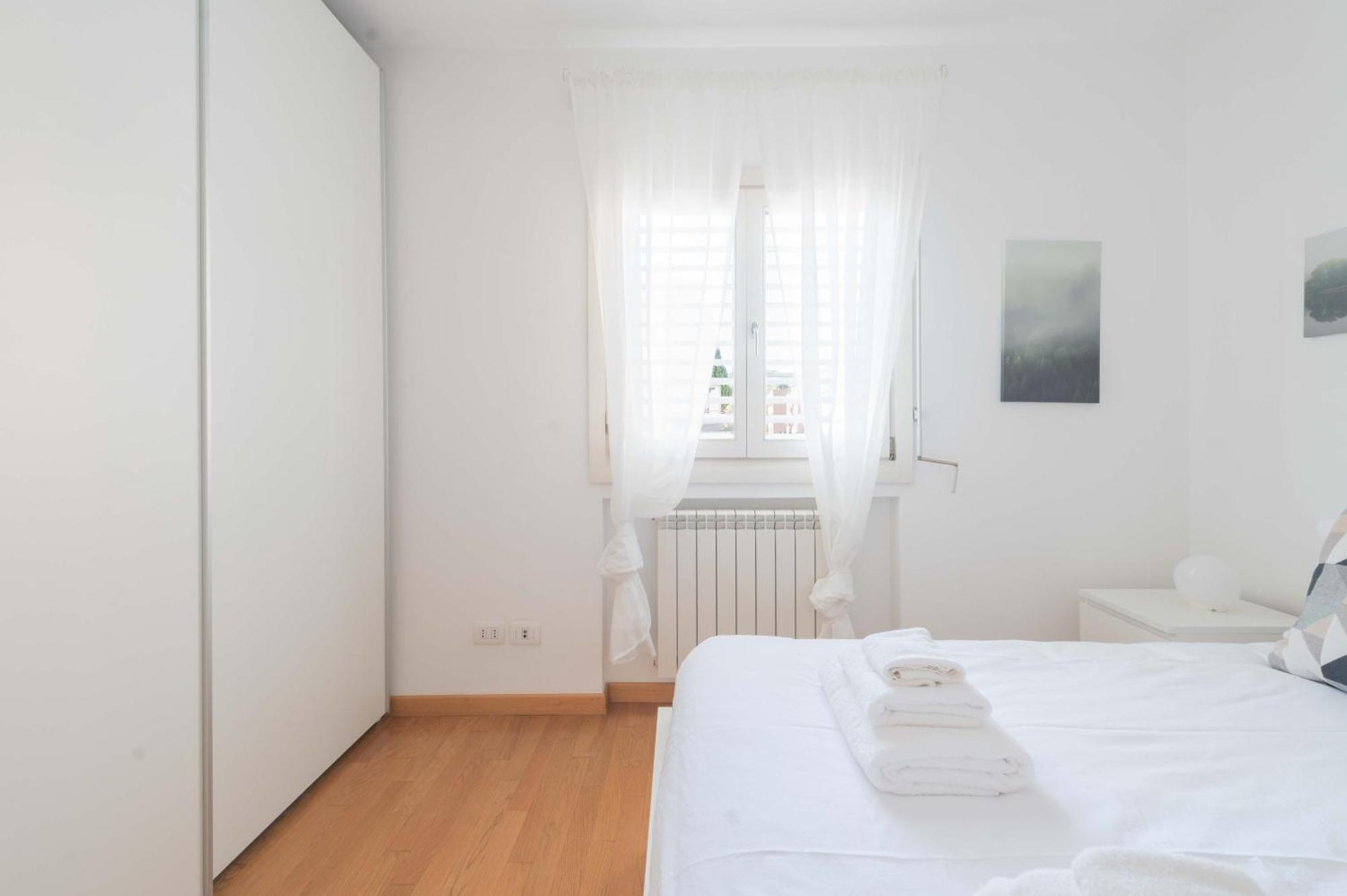 Apartamento Loverhome 3 *