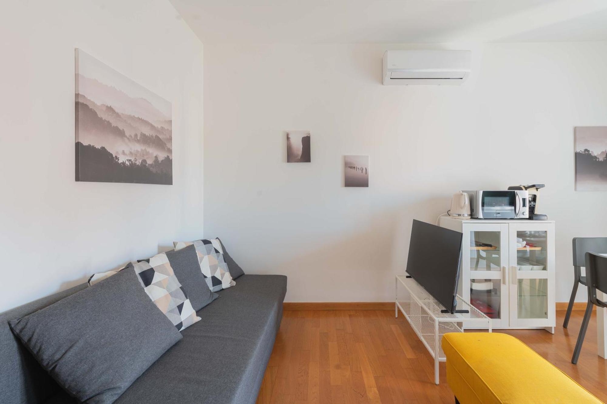 Apartamento Loverhome 3 *