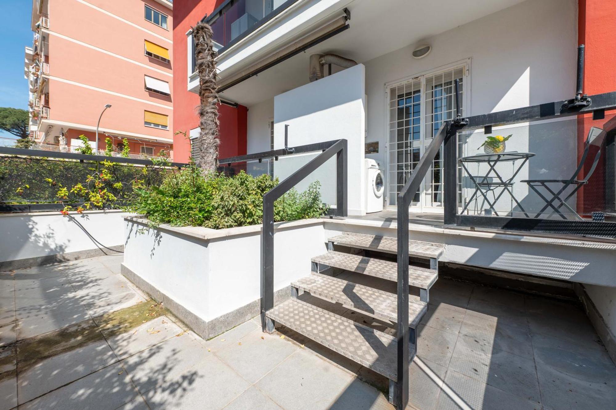 Apartamento Loverhome 3 *