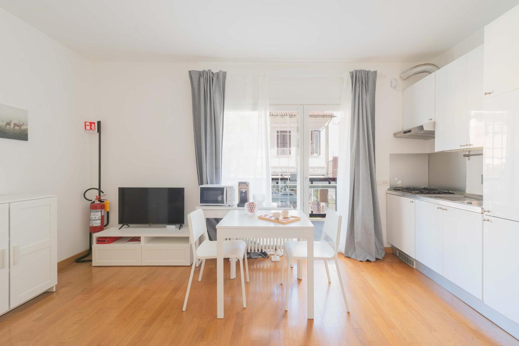 Apartamento Loverhome 3 *